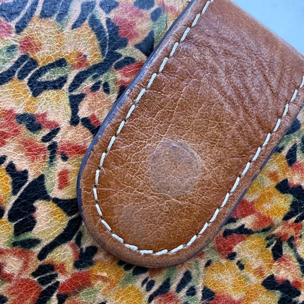 Patricia Nash Iberia Wallet ID Card Holder Kiss Lock Floral Yellow Black Leather - Picture 11 of 16